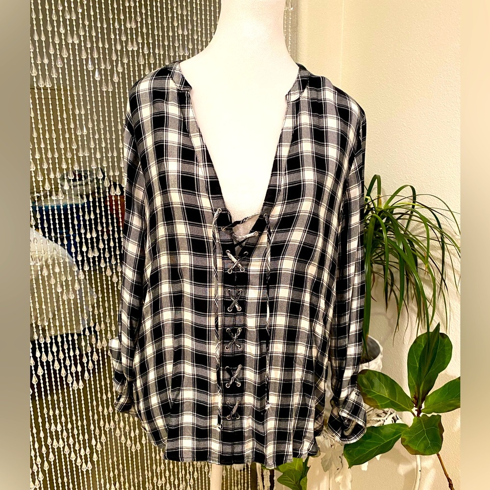 EXPRESS PULLOVER TIE FRONT BLOUSE NWT